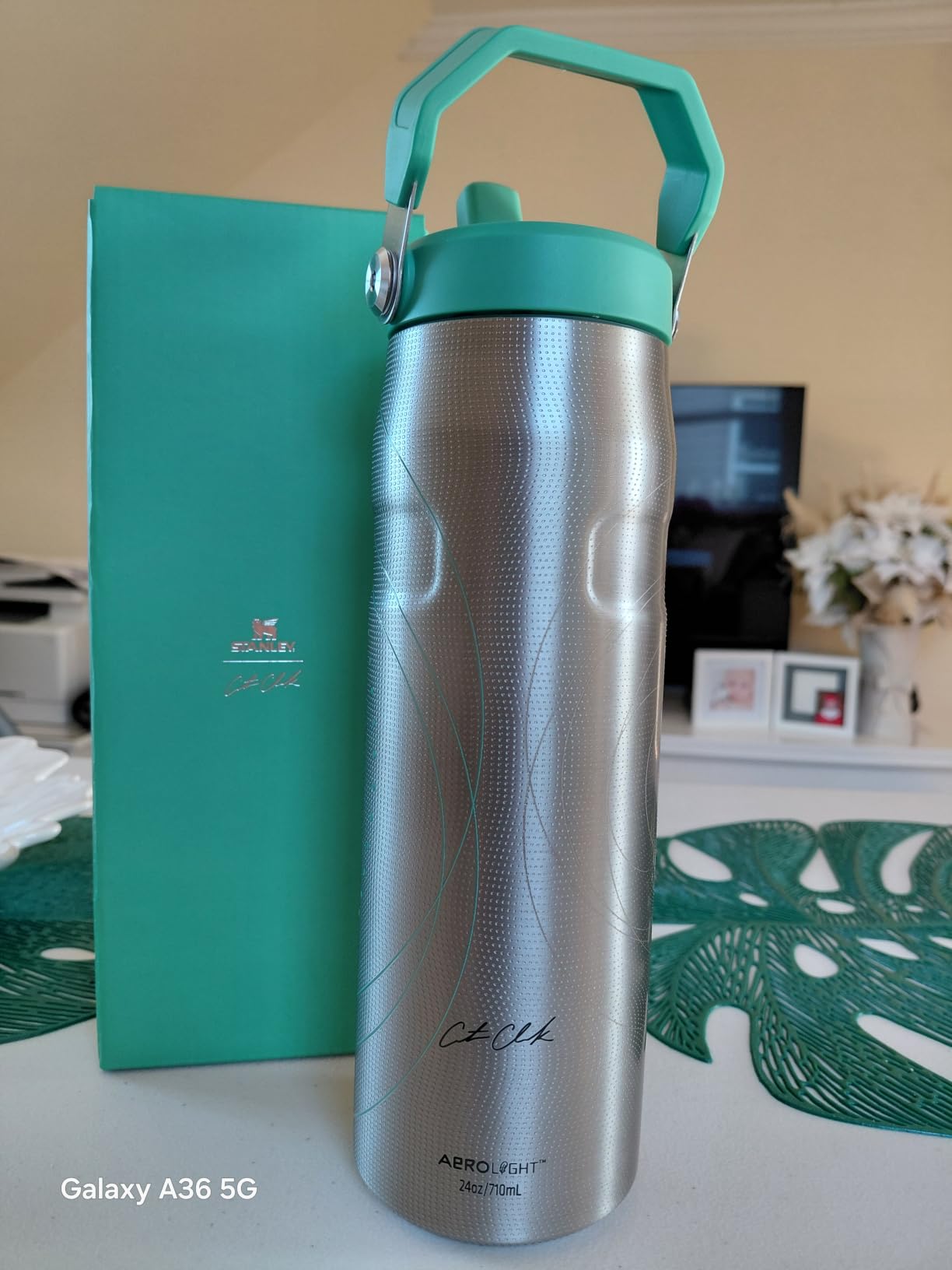 IceFlow AeroLight 24 oz customer photo 2
