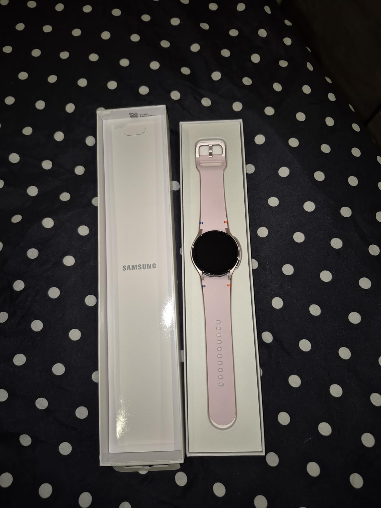 Samsung Galaxy Watch FE 40mm Bluetooth AI Smartwatch w/Fitness Tracking, BIA Sensor, Personalized HR Zones, Heart Rate Tracker, Sleep Monitor, 2024, Silver [US Version, 1Yr Manufacturer Warranty] customer photo 1