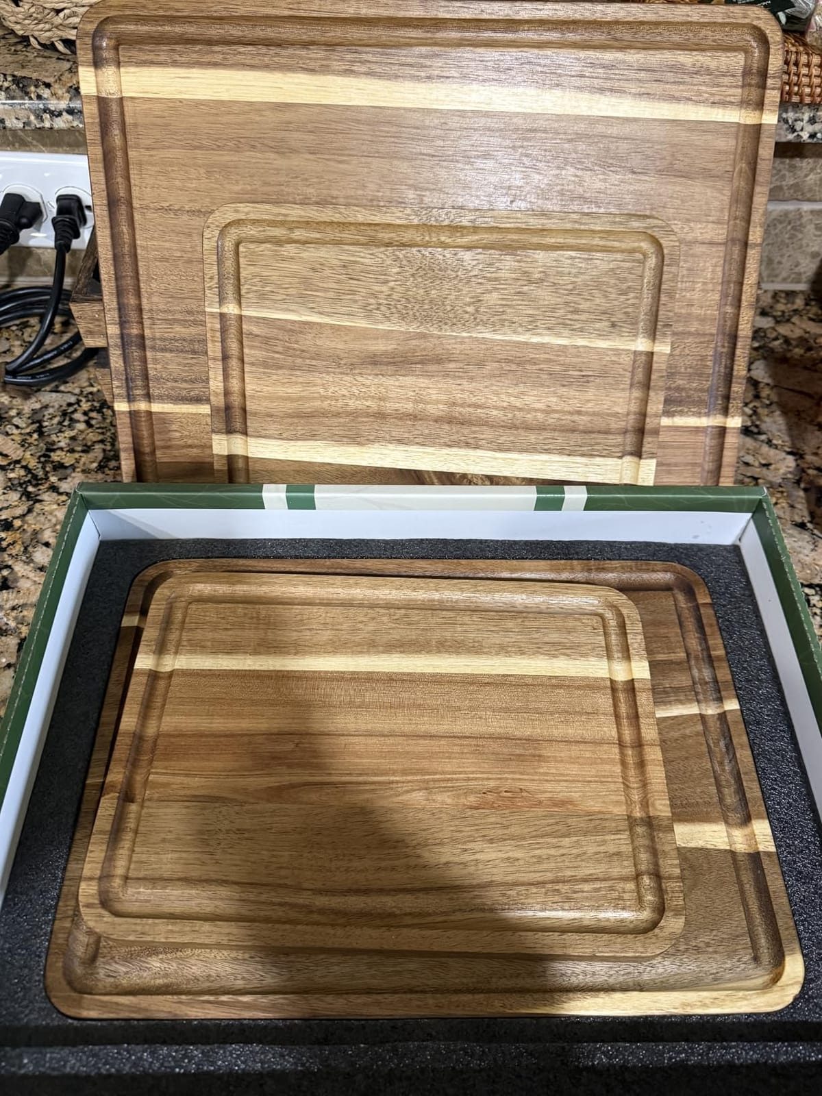 AZRHOM Acacia End Grain Wood Cutting Board 24x18x2 In Thick Butcher Block customer photo 2