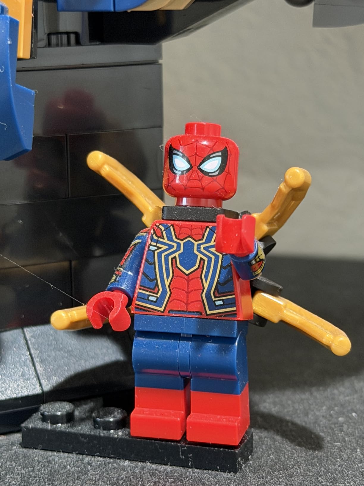 LEGO Iron Spider-Man Bust customer photo 1