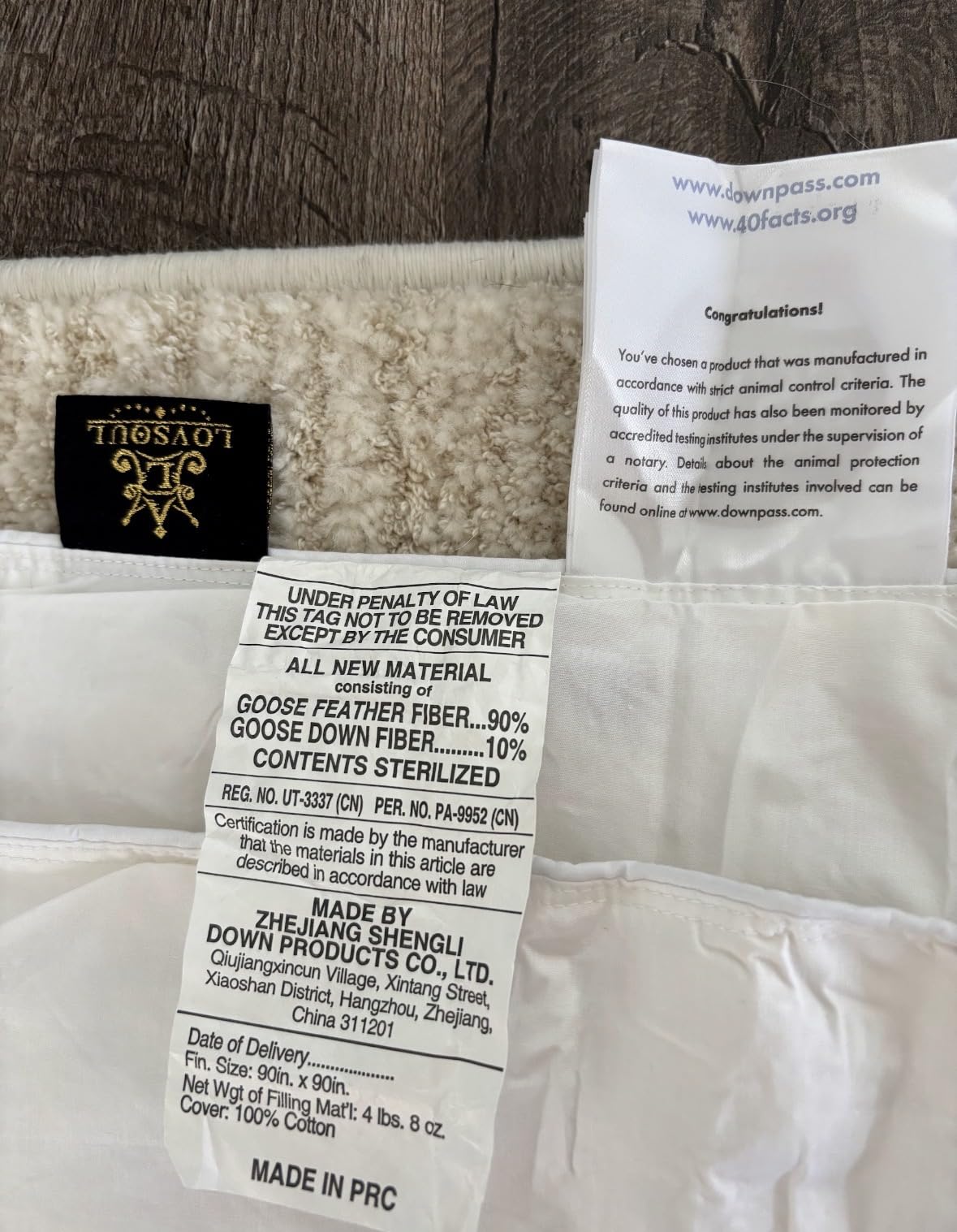 L LOVSOUL Goose Feather Down Fiber Comforter Queen,All Season Duvet Insert customer photo 1