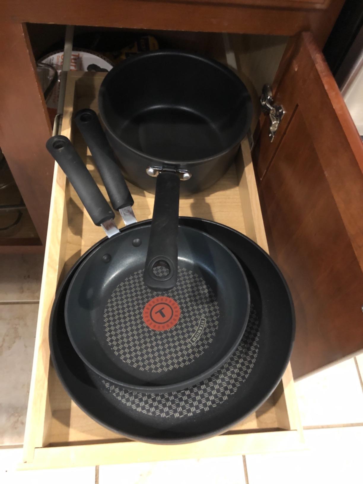 T-fal Ultimate Hard Anodized Nonstick Cookware Set, 10-Piece, Pots and Pans customer photo 2