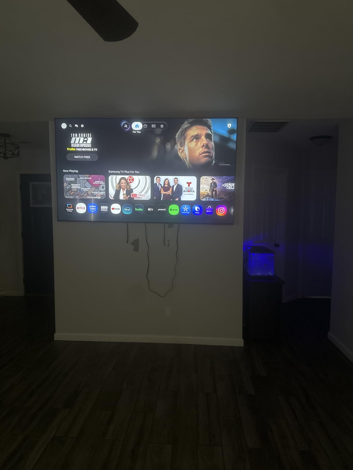 Samsung U8000H 43-inch customer photo 1