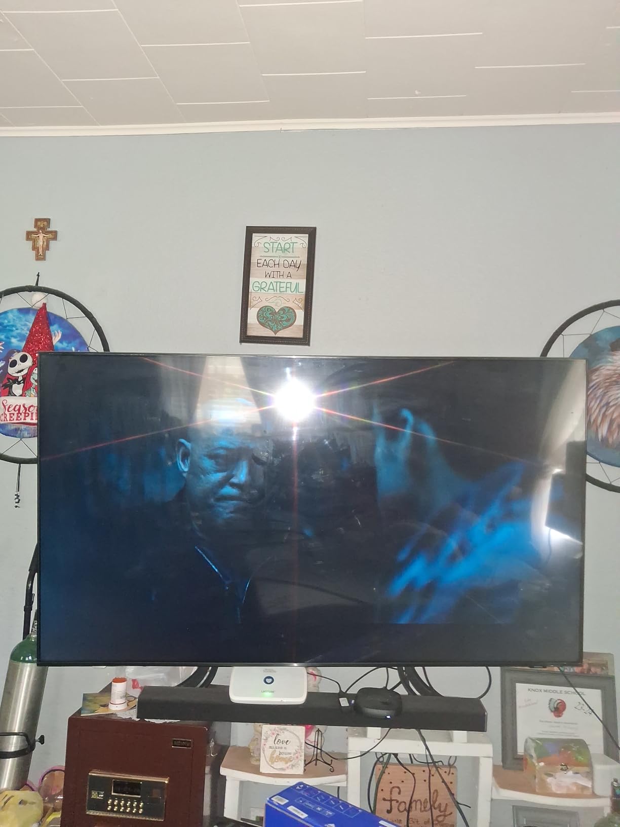 Samsung U8000H 43-inch customer photo 2