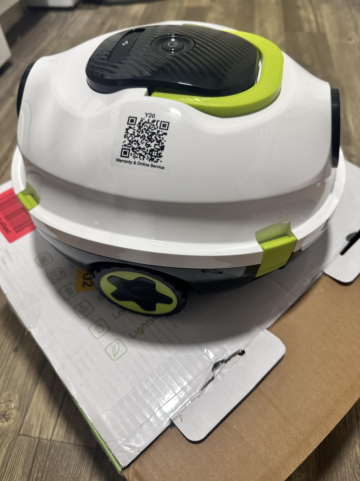 Y20 Robotic Pool Cleaner, Cordless Pool Vacuum for Above & Inground Pools customer photo 1